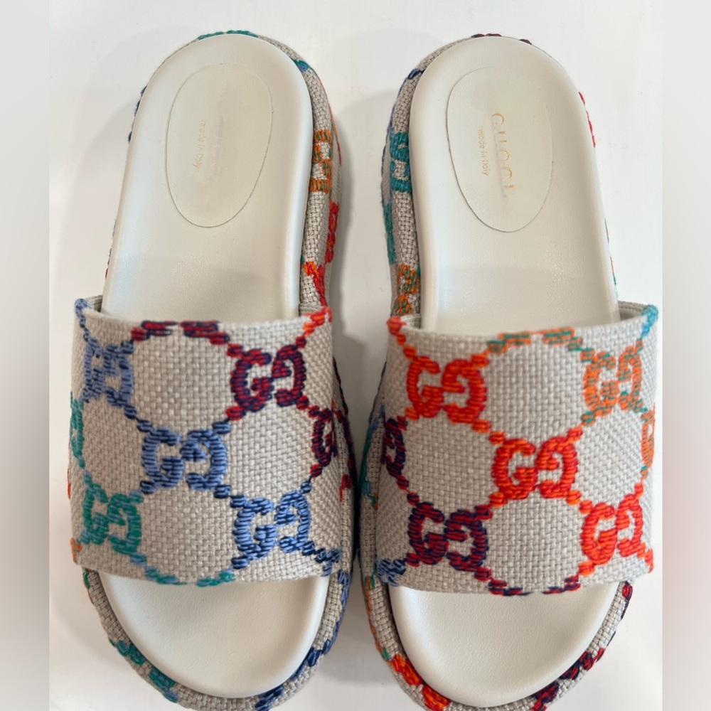 GUCCI Platform Multicolor logo print canvas slides - Picture 9 of 15